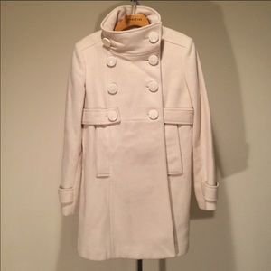 Coat white
